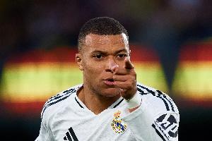 维尼修斯2丢点！马卡：安帅做出决定，战枪手若有点球姆巴佩主罚